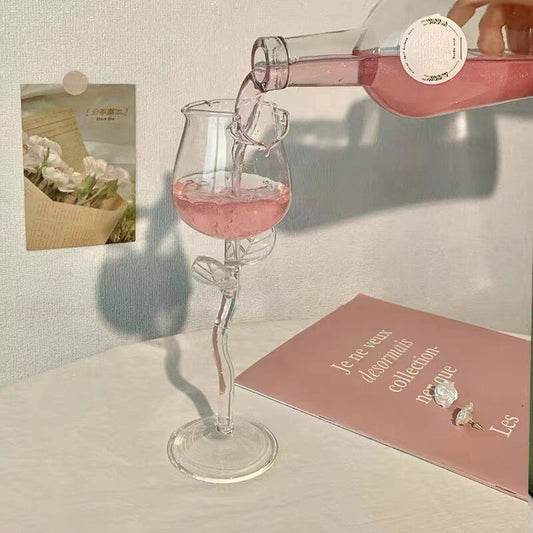 Rose-Shaped Wine Glass 🍷