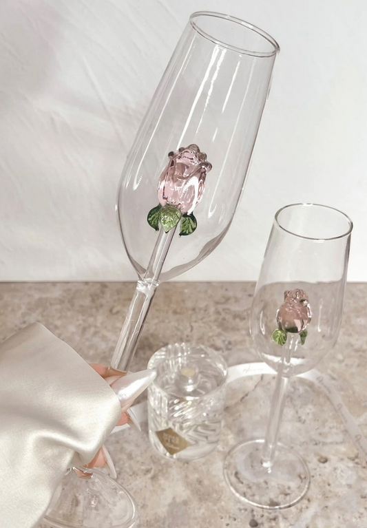 La Vie en Rose Champagne Glass 🌹